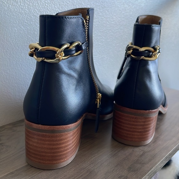 TALBOTS Chic ANKLE BOOT VIA CHAINLINK VACHETTA SIZE 7M Blue Leather superior - Picture 9 of 10